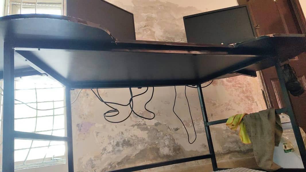 Office working Table / Gaming Table 4