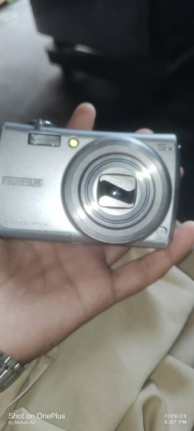 Fujifilm finepix 5x camera best in budget friendly