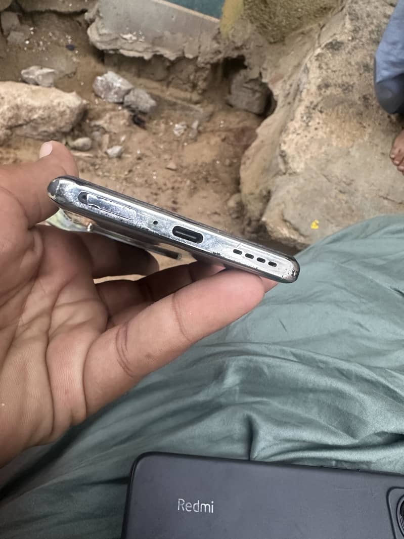 Infinix Note 40 Pro 3