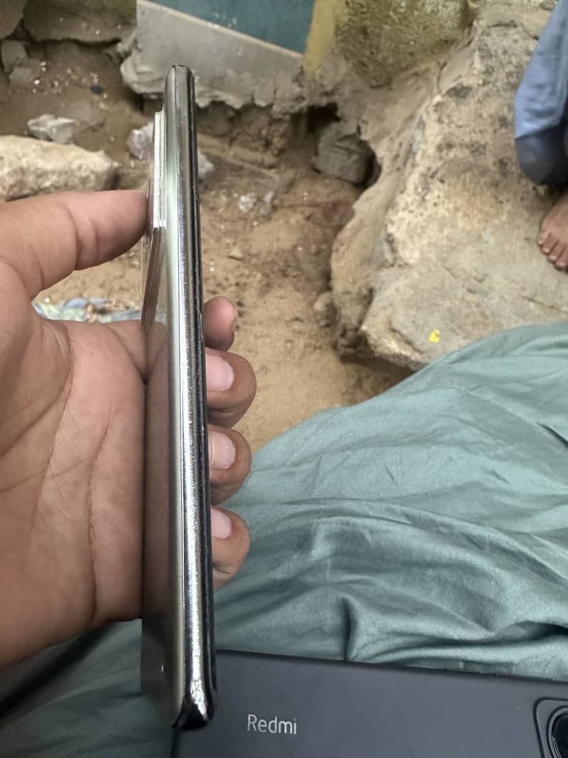 Infinix Note 40 Pro 5