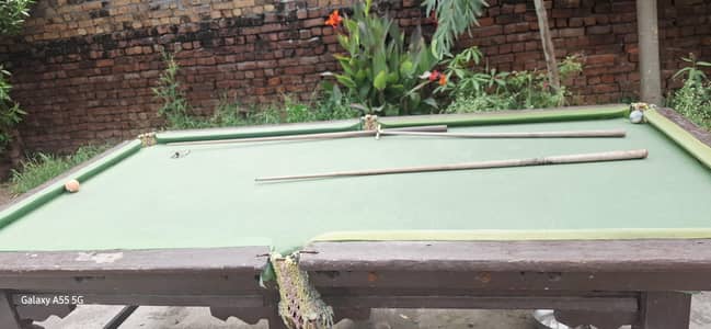 snooker table