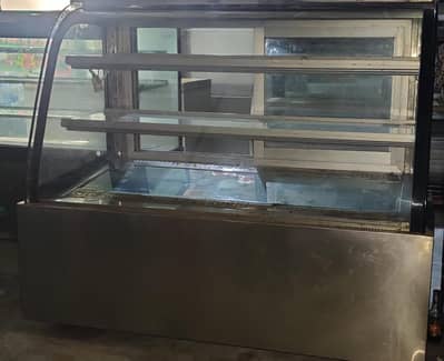 Food Display Counter fresh condition