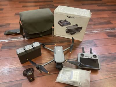DJI AIR 3 with COMBO KIT
