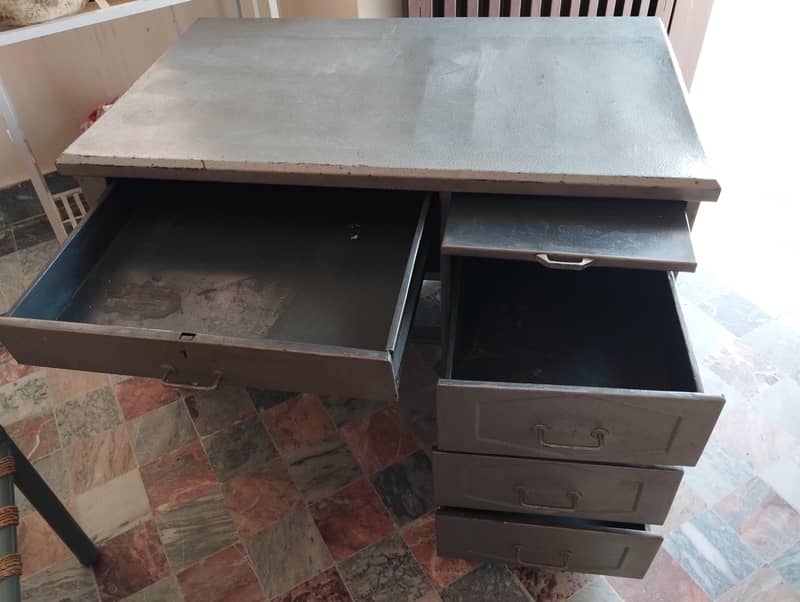 writing table 5
