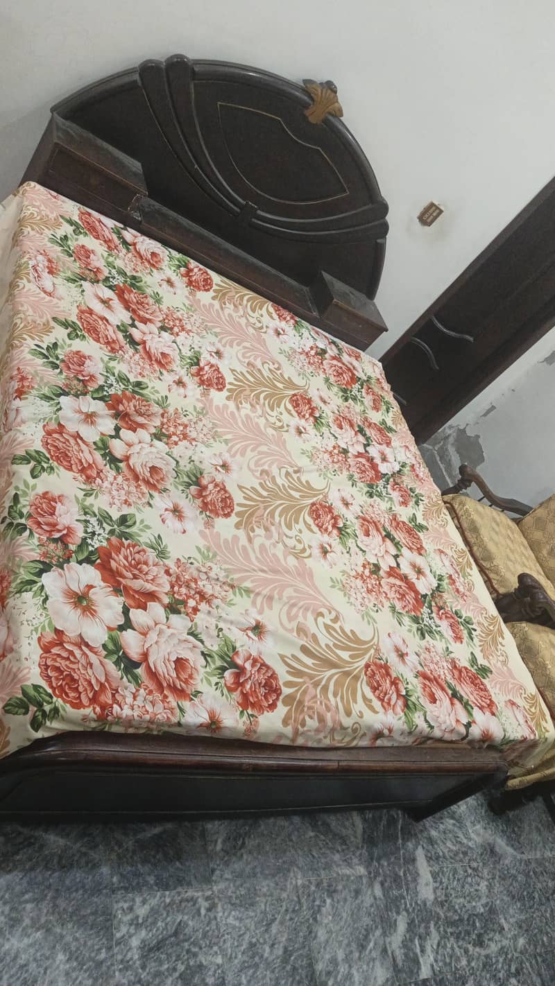 Complete bed set 0