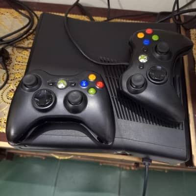 xbox360slim  140games 500gb hard