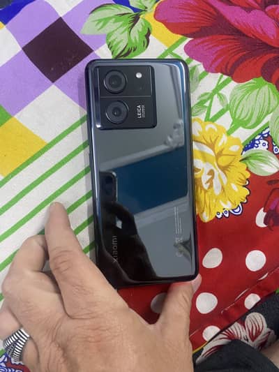 Xiaomi 13T 256 gb dimensty 8200 ultra proceesor amoled 144 Hz display