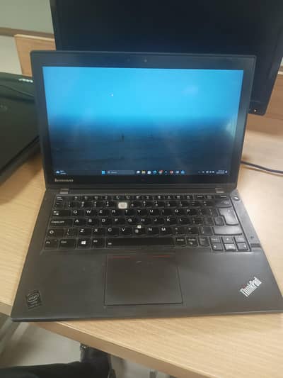 Lenovo ThinkPad X240 | Core i5 4th Gen