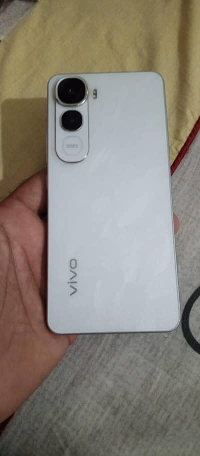 Vivo Y400