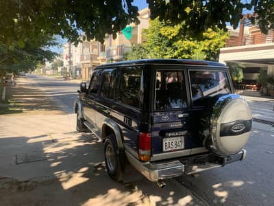Toyota Land Cruiser 1991