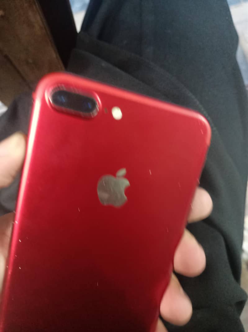 Apple iPhone 7 Plus 2