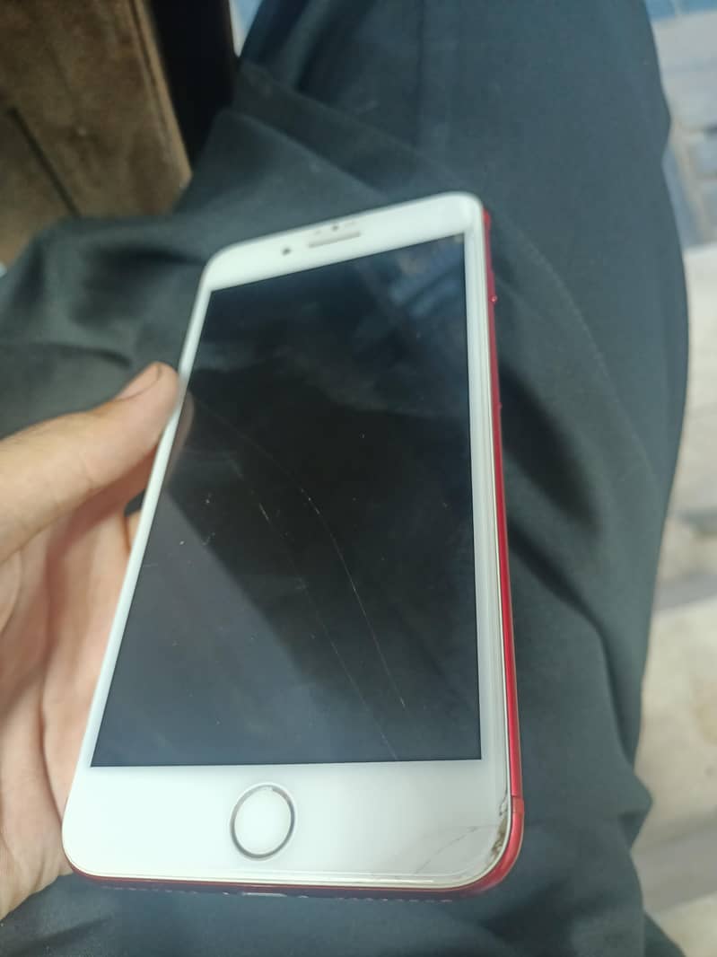 Apple iPhone 7 Plus 3