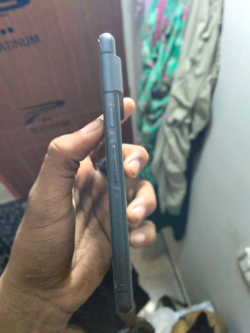Google Pixel 7 4