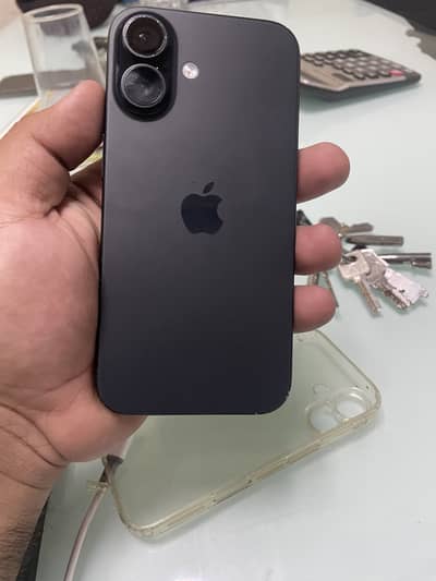 Apple iPhone 16