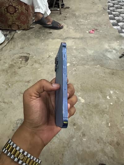 Apple iPhone 13 Pro factory unlock 10/10 condition 256gb