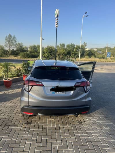 Honda Vezel 2016