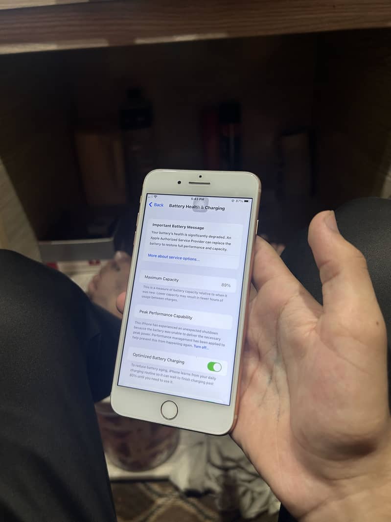 Apple iPhone 8 Plus 6