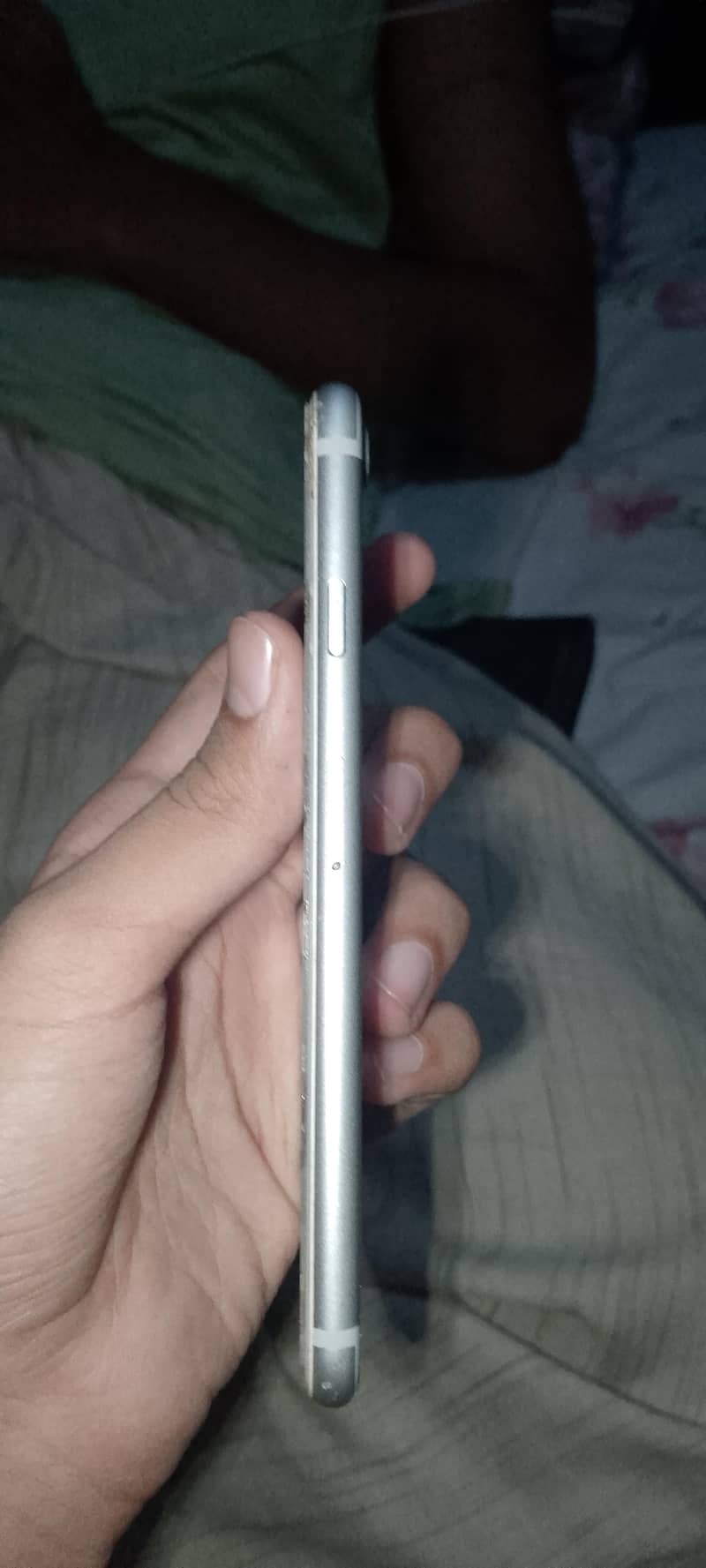 Apple iPhone 7 2