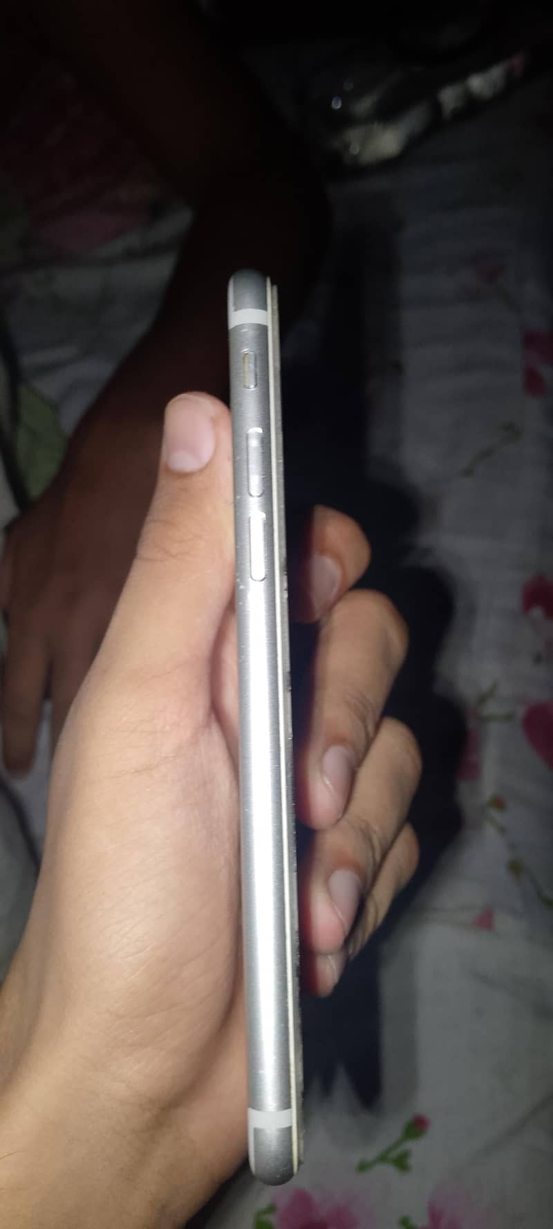 Apple iPhone 7 4