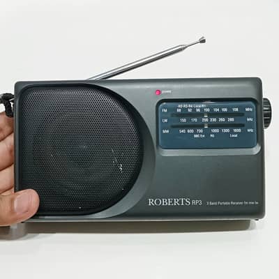 1990s Roberts RP3 Portable 3-Band (FM/MW/LW) Radio | Made in England