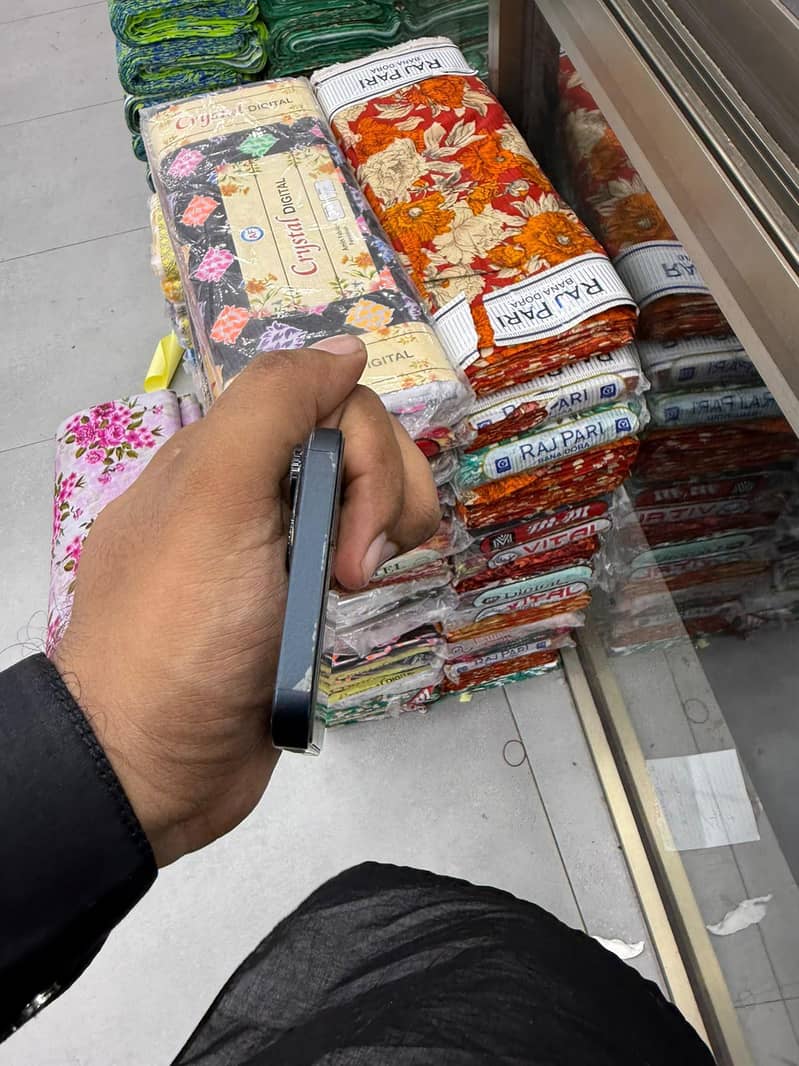 Apple iPhone 13 4