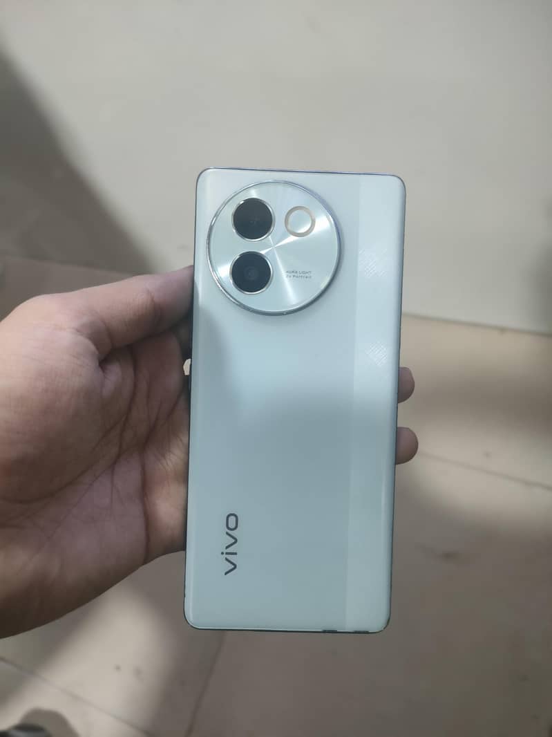 V30 e Official PTA with box charger 0