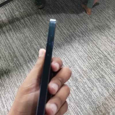 Apple iPhone 14