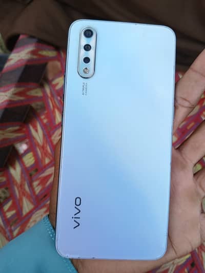 Vivo S1