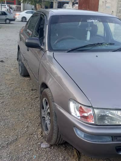 Toyota Corolla XE 2001