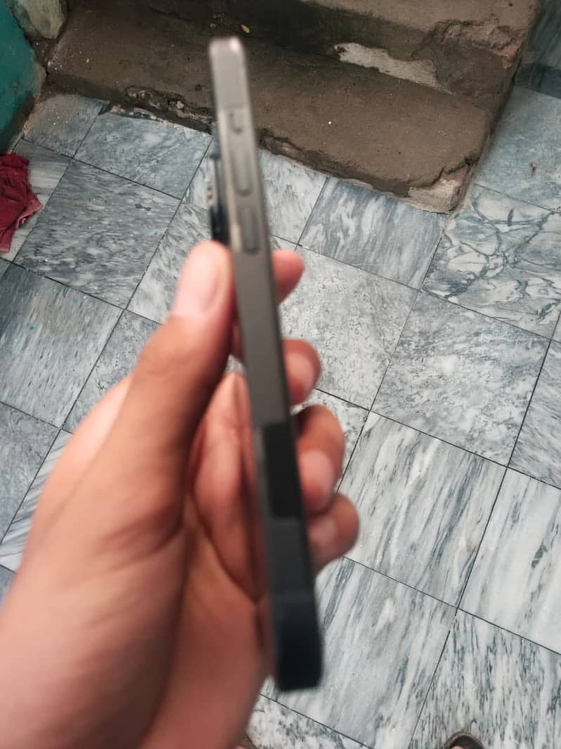 Iphone 14 3