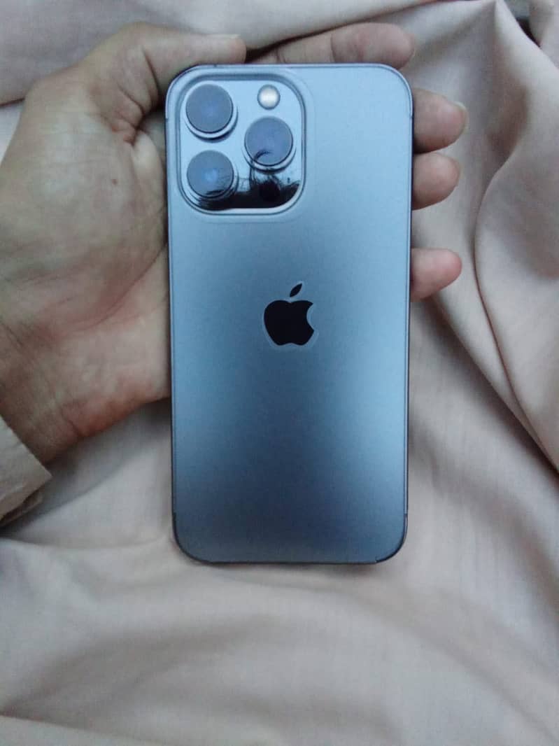 Apple iPhone 13 Pro 0
