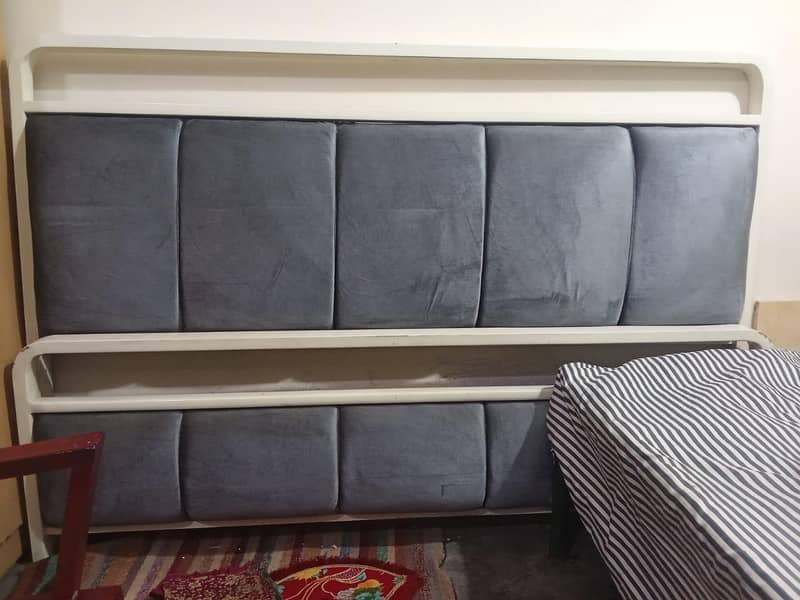 Iron bed 2
