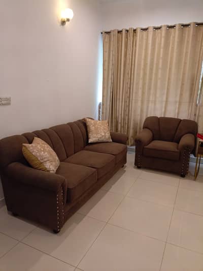 5 seater double cushioned sofa