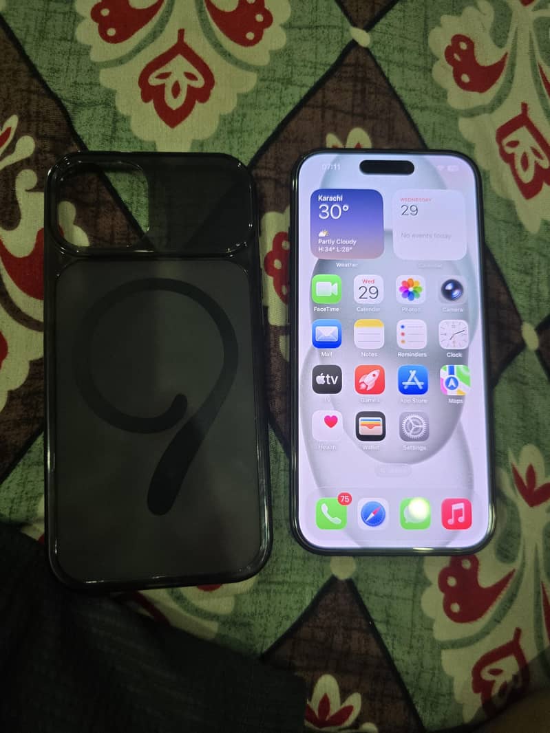 Apple iPhone 15 6