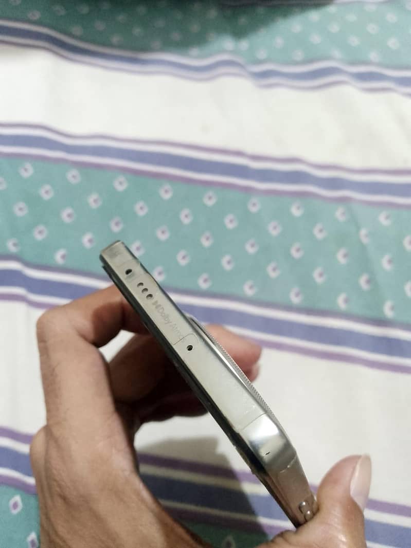 Tecno camon 30 2