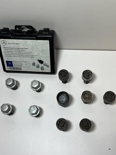 wheel lock nuts + key+ plain nuts