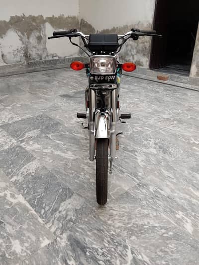 125 NEW 230 KM DRIVEN