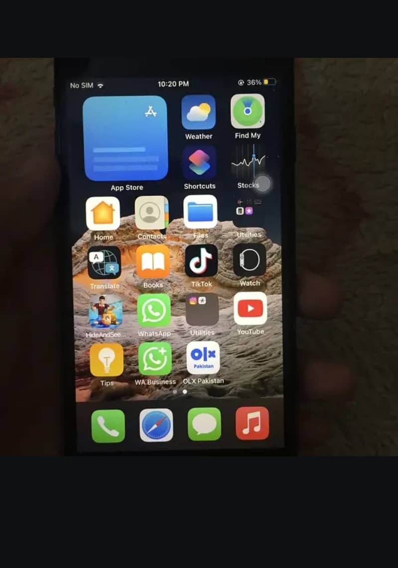 Apple iPhone 7 0