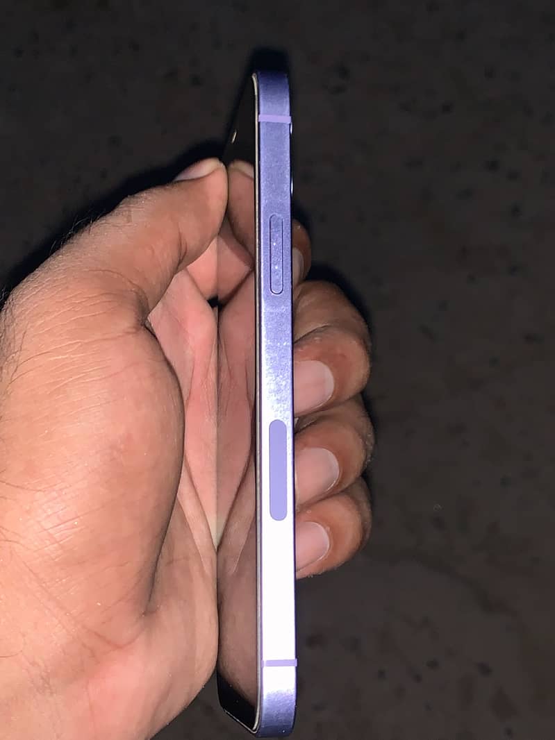 Apple iPhone 12 2