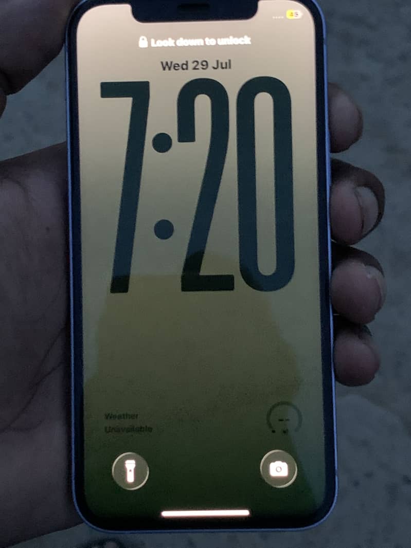 Apple iPhone 12 4