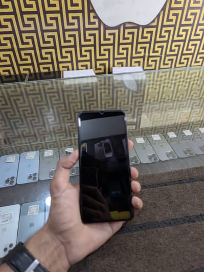 Samsung Mobile A70