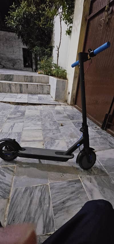 electric scooter