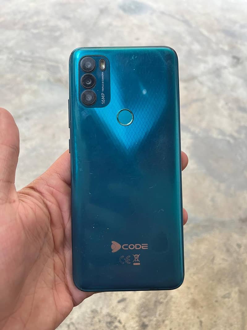 Dcode Bold 0