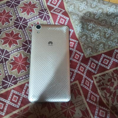Huawei Y6