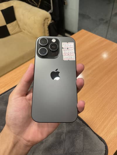 Apple iPhone 16 Pro