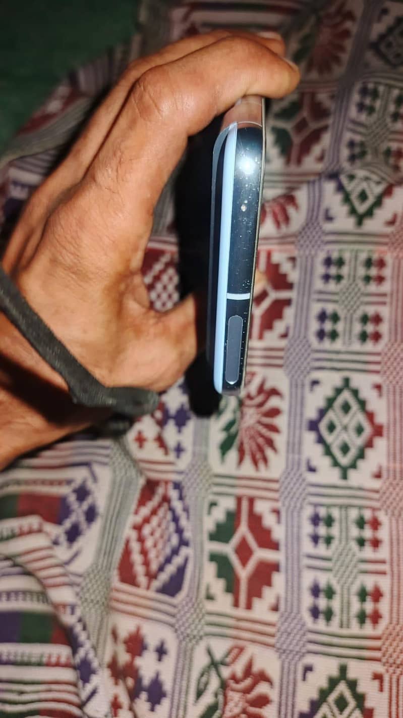 Google Pixel 8 Pro 3