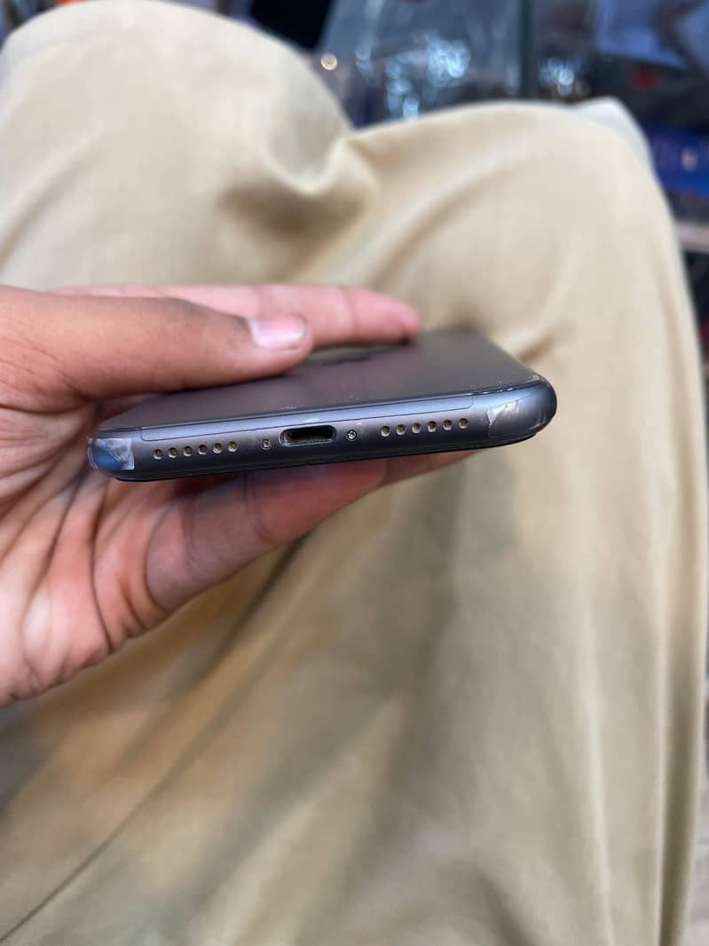 Apple iPhone 11 1