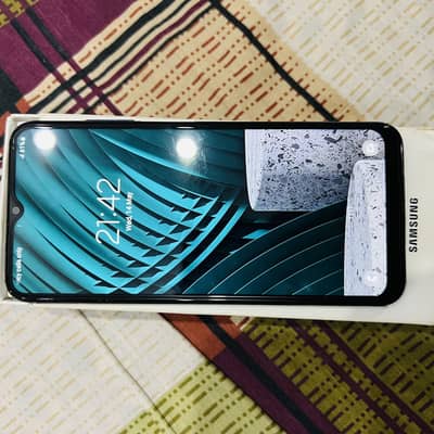 All okay phone hai 2 32 storage with box charger