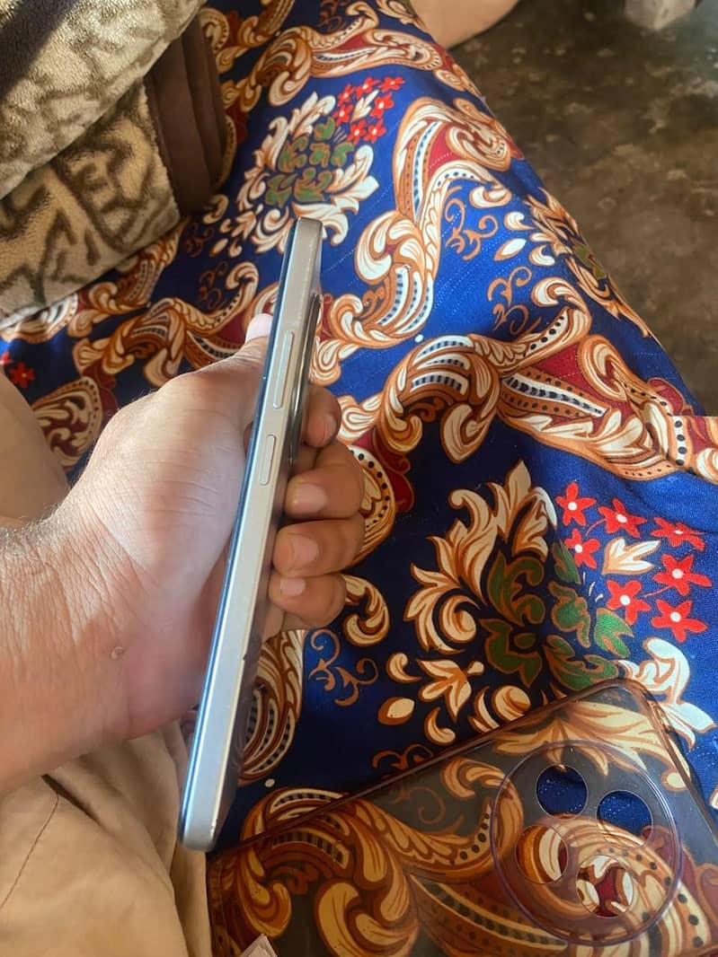 Xiaomi POCO C75 3