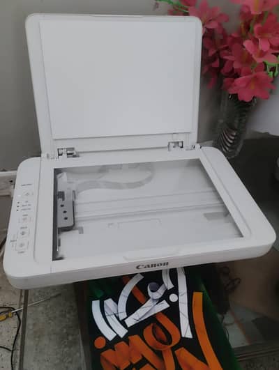 Canon mg 2560 all in one printer printer + scanner + photocopie